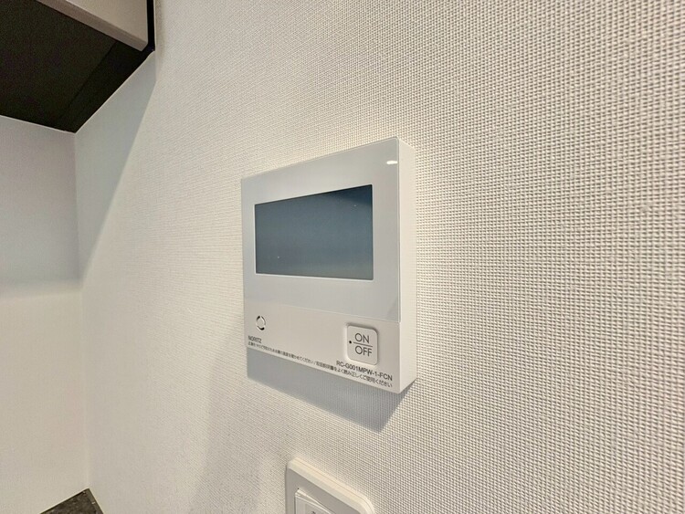 その他 見やすい画面で操作しやすい給湯パネル。