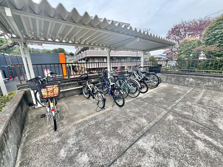 その他 駐輪場も綺麗に整頓されています。※空き状況は都度ご確認下さい。