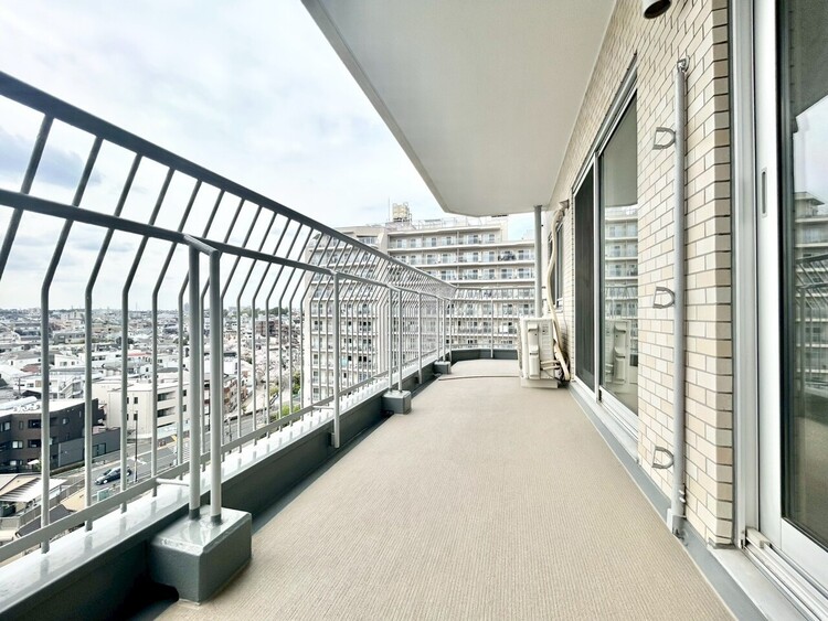 その他 朝の澄んだ空気や、夕方に吹く清々しい風を感じられるバルコニー。