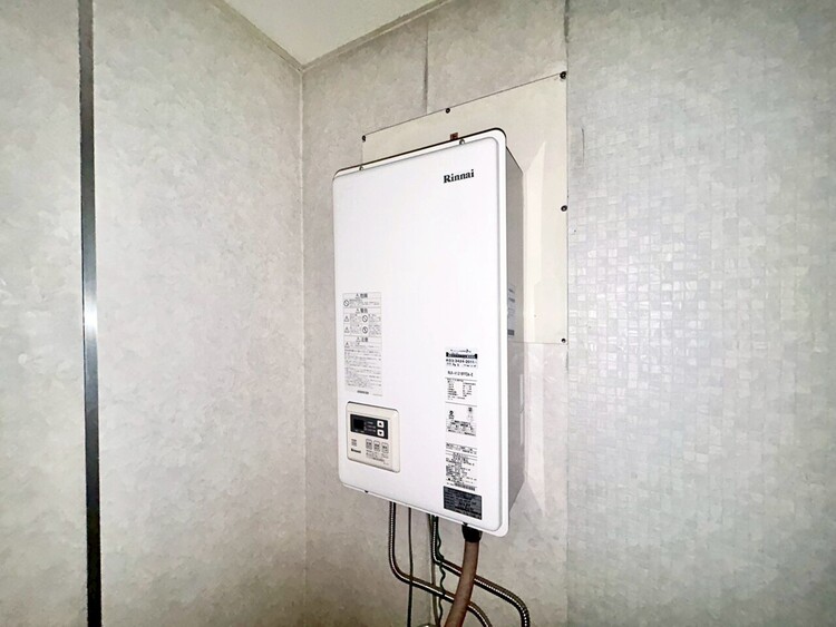 その他 見やすい画面で操作しやすい給湯パネル。