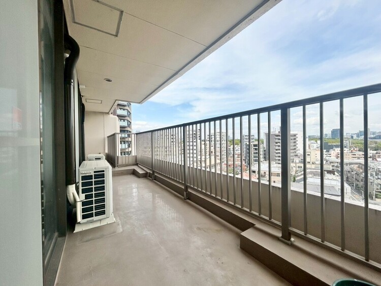 その他 朝の澄んだ空気や、夕方に吹く清々しい風を感じられるバルコニー。