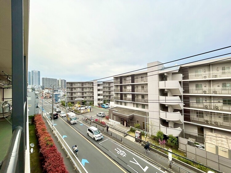 その他 眺望や窓からの景色が良いと、家で過ごす時間も快適です。