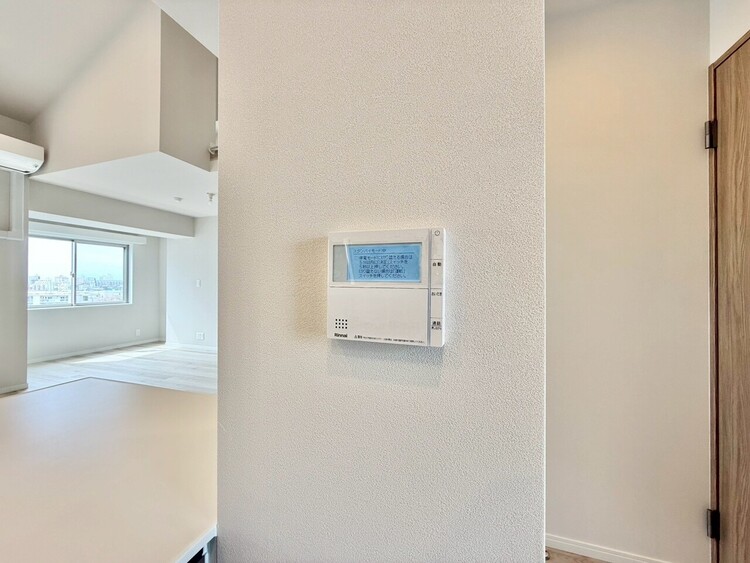 その他 見やすい画面で操作しやすい給湯パネル。