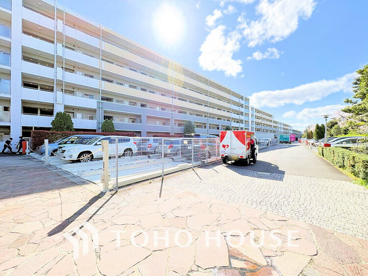 駐車場 駐車場（料金・空き状況はご確認ください）