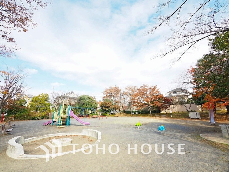 周辺 荏子田夕日公園　距離700ｍ