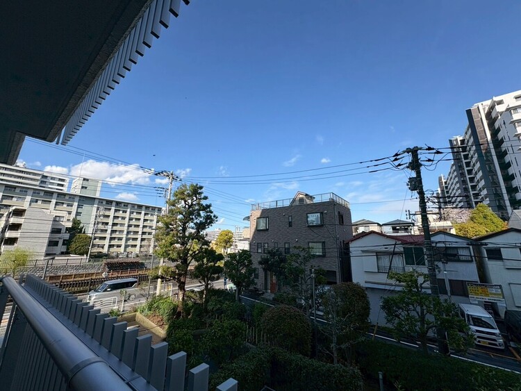 その他 眺望や窓からの景色が良いと、家で過ごす時間も快適です。