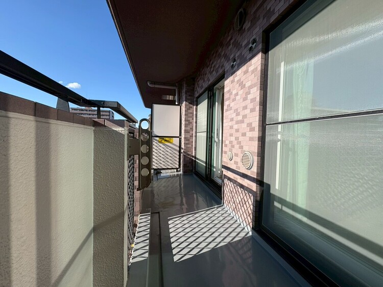 その他 朝の澄んだ空気や、夕方に吹く清々しい風を感じられるバルコニー。