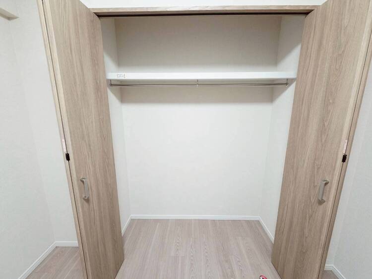 その他 収納スペースが付いていて、お部屋を広く使っていただけます。