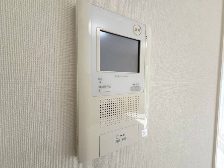その他 誰が来てもわかる様にモニター付きインターホンを設置。