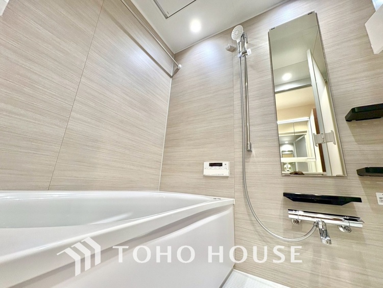 風呂 【BATHROOM】◆プライベートな空間◆simpleだからrelaxできるんです。こころもからだもキレイさっぱり。