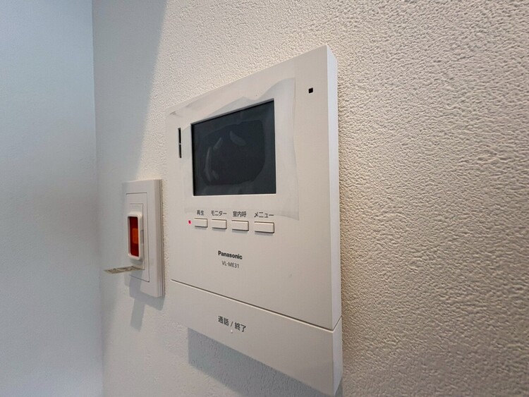 その他 誰が来てもわかる様にモニター付きインターホンを設置。