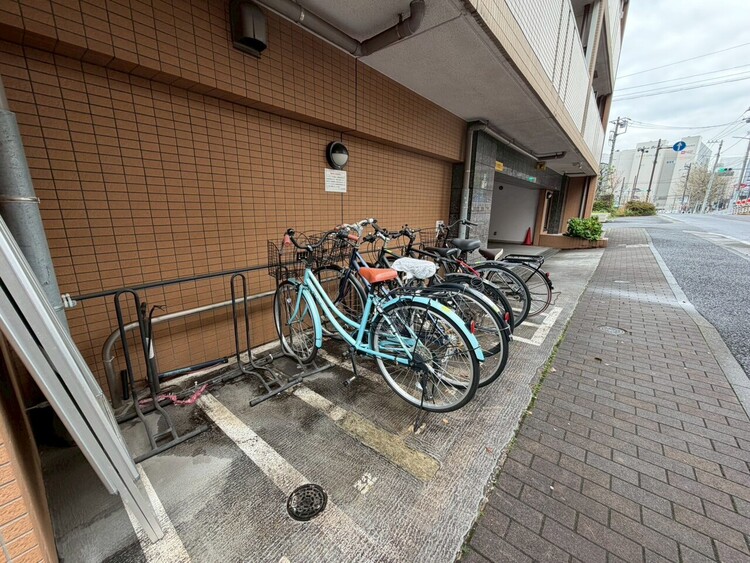 その他 駐輪場も綺麗に整頓されています。※空き状況は都度ご確認下さい。