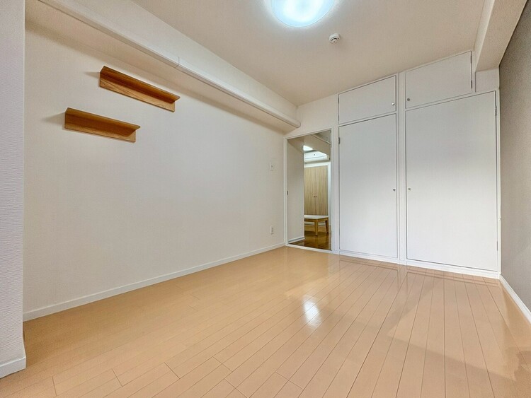 その他 清かで艶やかな時間をもたらしてくれる室内です。