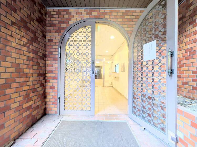 エントランス 上質感漂う玄関アプローチです。