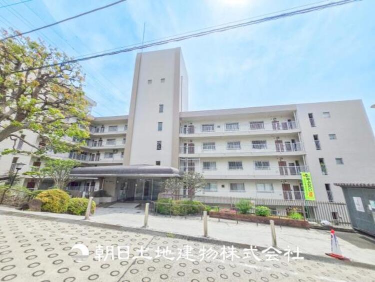 外観 【外観写真】表現された空間はたくさんの光を浴び、風を感じ、暮らしの時間を豊かにしてくれます。