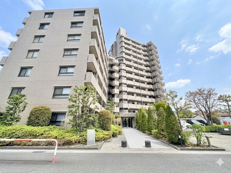 外観 資料には掲載していない情報が、現地にはたくさんあります。是非一度、現地をご確認ください。