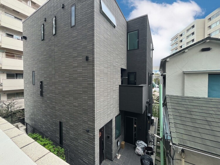 バルコニー 頬をなでる、優しい風を感じることが出来ます。