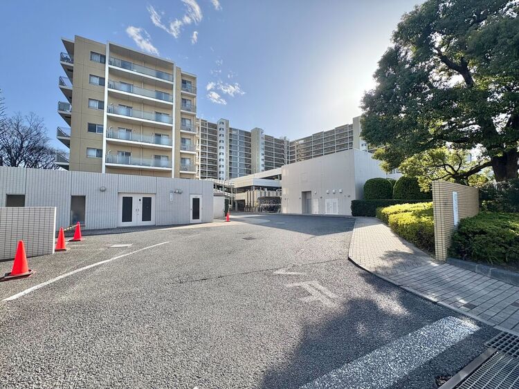 外観 資料には掲載していない情報が、現地にはたくさんあります。是非一度、現地をご確認ください。