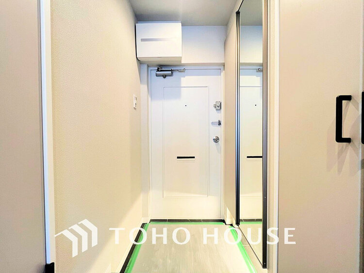 玄関 落ち着いた雰囲気の玄関、家族の帰りを暖かく迎えてくれます