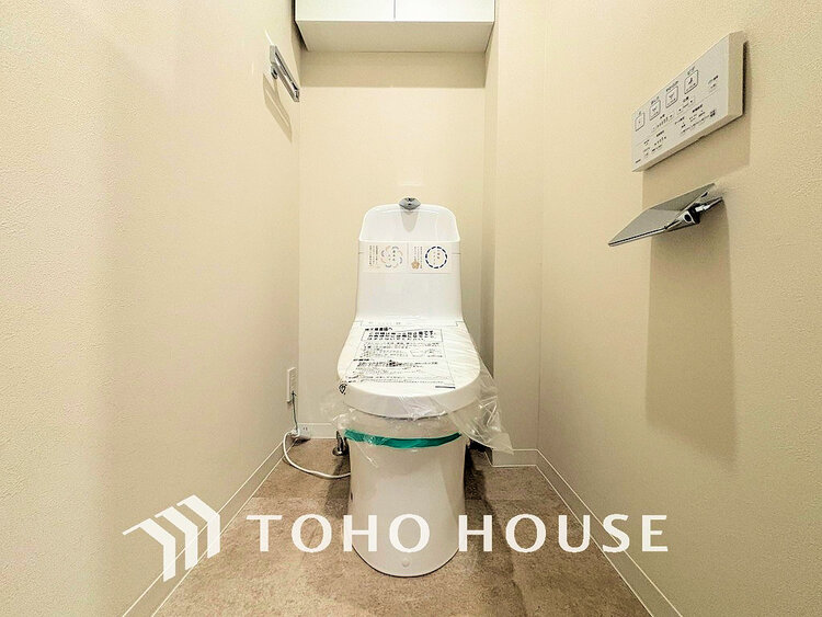 トイレ トイレには快適な温水洗浄便座付