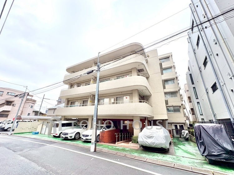 外観 【外観】整った街並みに映える外観デザイン。住環境の良さを感じられる住まいです。