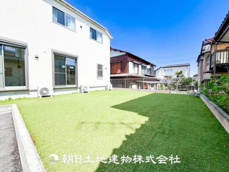 その他 【庭】広ーいお庭があり遊び場所におすすめな空間になっております。