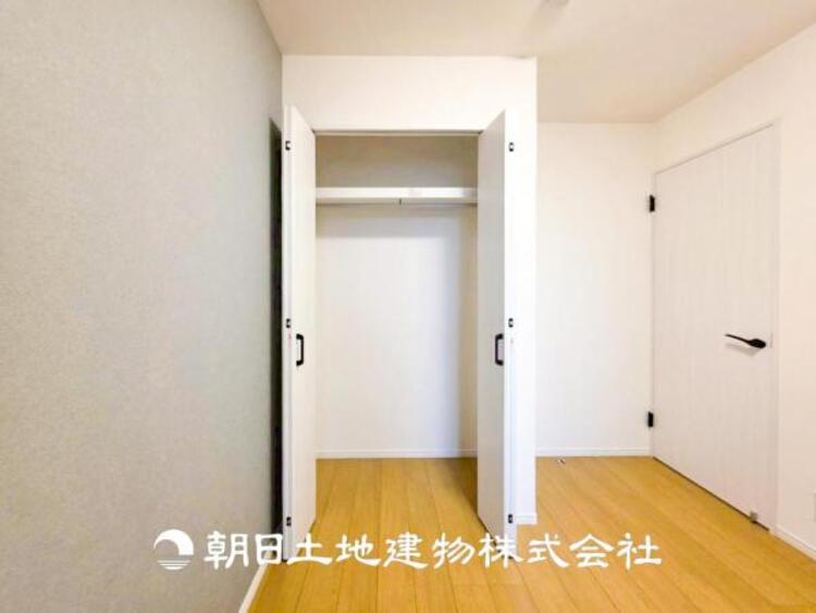 収納 【収納】スペースを活かした便利な隙間収納です。