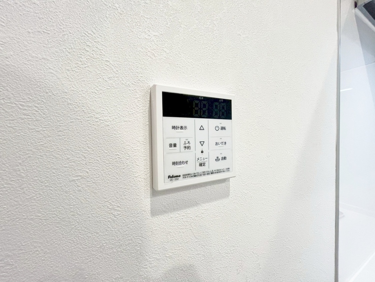 設備 見やすい画面で操作しやすい給湯パネルです。
