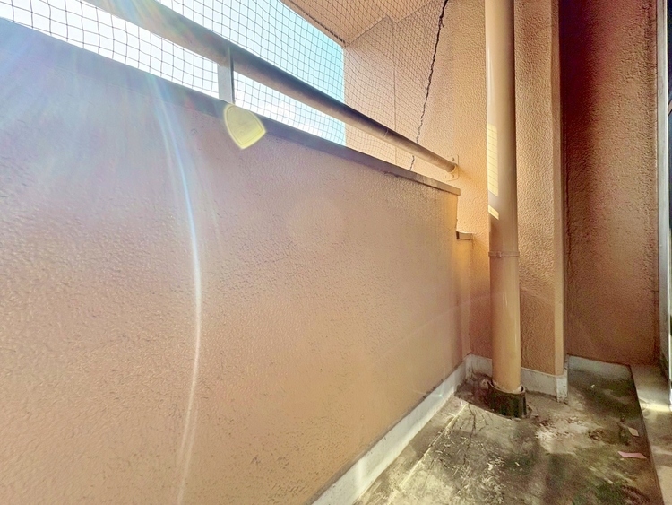 バルコニー 暮らしの中で、光と風を演出してくれるバルコニー。