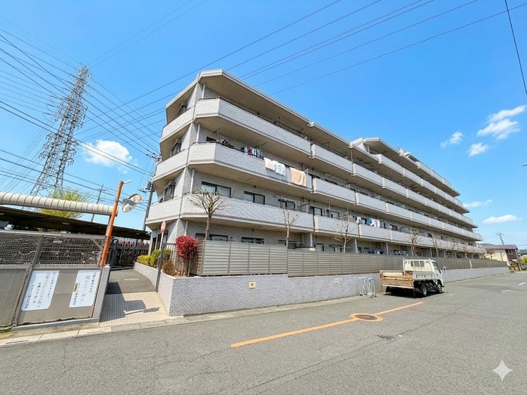 外観 ライフプランニングからローンまで、一貫してご説明させていただきます。お気軽にお問い合わせくださいませ。