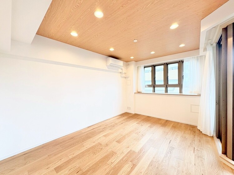 居間 豊かな居住性と、安心感を満たすクオリティが見事に調和した住空間。