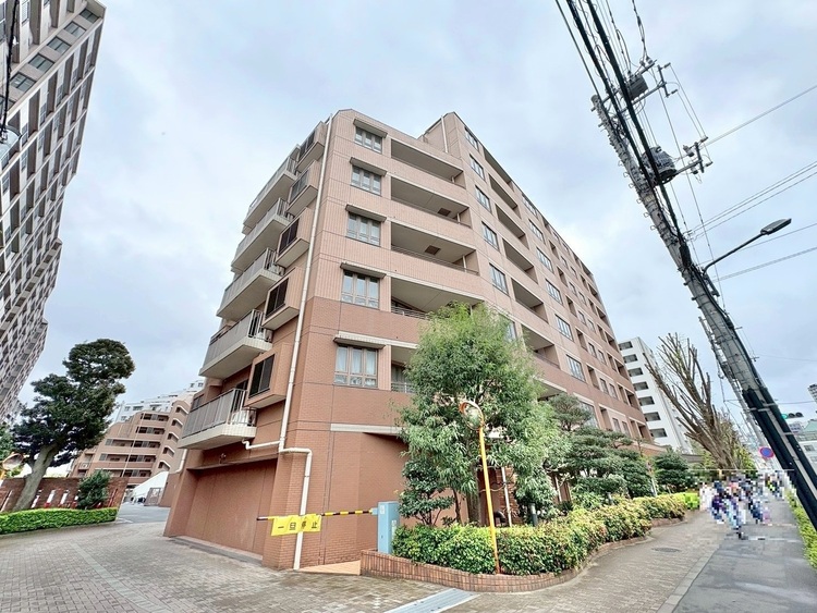 外観 資料には掲載していない情報が、現地にはたくさんあります。是非一度、現地をご確認ください。