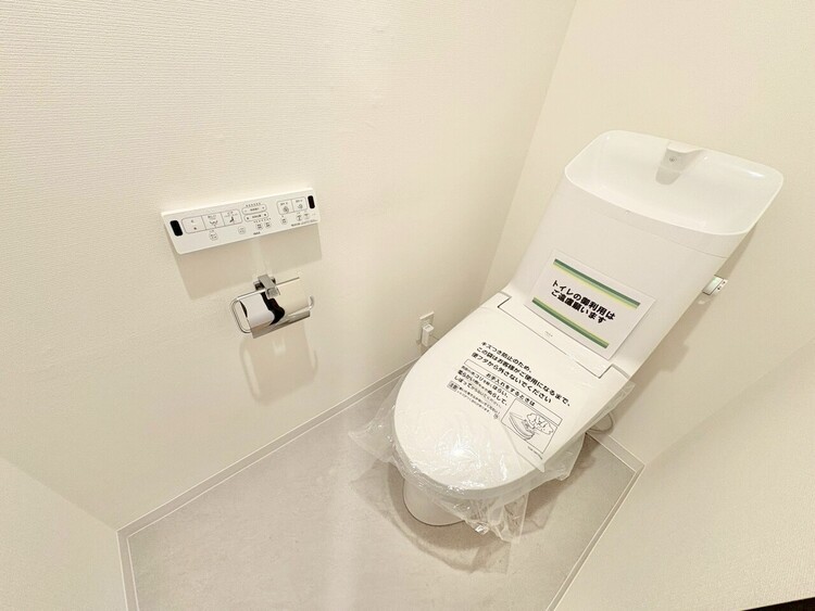 トイレ 暮らしの中のさりげないひとときの快適さにも、こだわりを、持って設備を配しております。