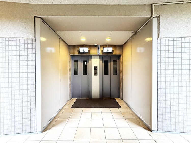 設備 エレベーターの管理も、きちんと行き届いてます。
