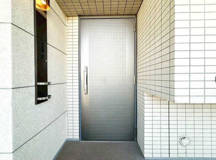 玄関 玄関を開ければ、そこは安らぎのご自宅。