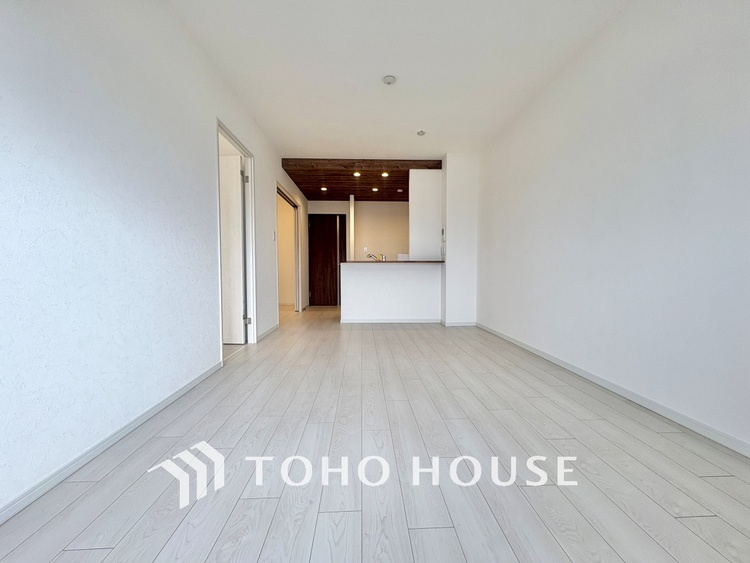 内装 「想像していた以上に広い」が写真を撮っているときの感想です。家事動線に配慮したプランによりご家族がくつろげる明るく広い空間が確保できました。