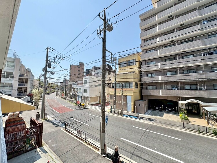 その他 眺望や窓からの景色が良いと、家で過ごす時間も快適です。