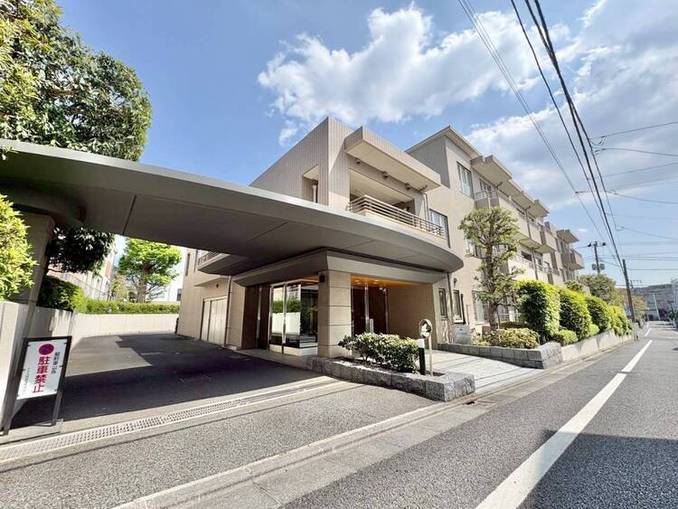 外観 資料には掲載していない情報が、現地にはたくさんあります。是非一度、現地をご確認ください。
