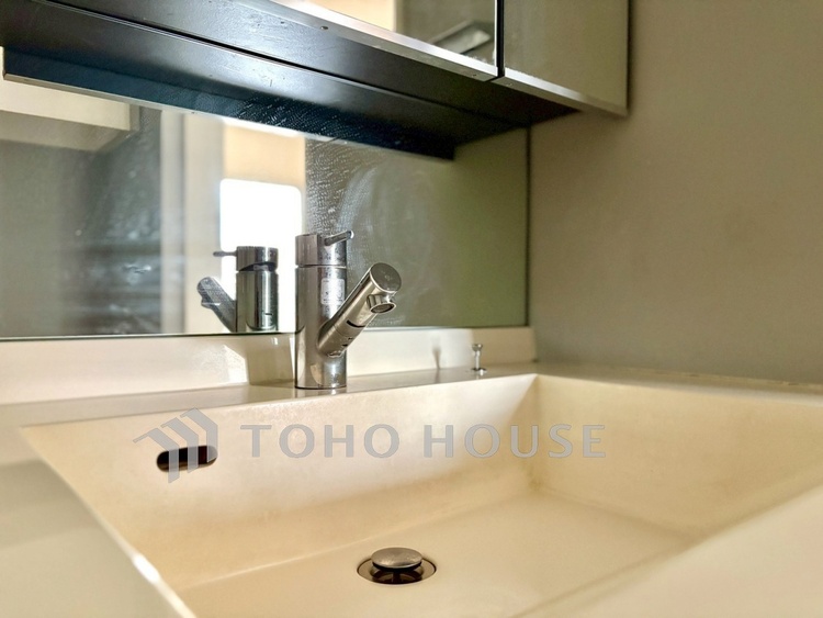 洗面 【Powder Space】静かに整う、心と身だしなみ。広めのボウルで使い勝手も良好。忙しい朝もストレスなく。