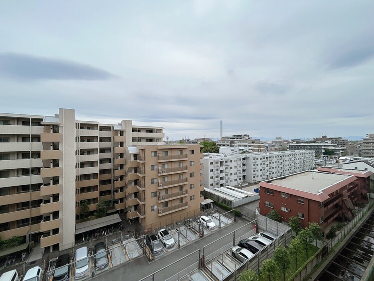 その他 眺望や窓からの景色が良いと、家で過ごす時間も快適です。