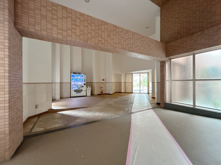 その他 館内は静寂な中が保たれており、管理が行き届いている印象を受けました。