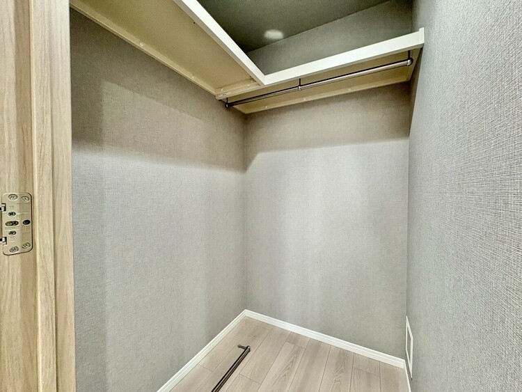 その他 収納スペースが付いていて、お部屋を広く使っていただけます。