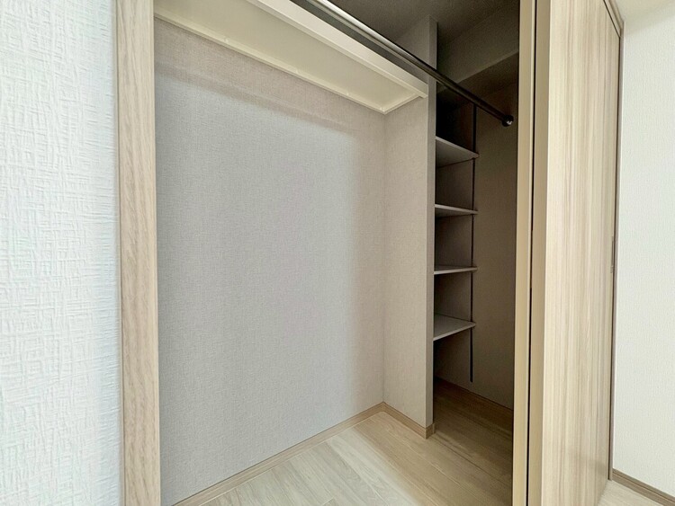 その他 収納スペースが付いていて、お部屋を広く使っていただけます。