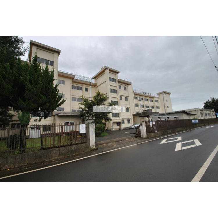 周辺 堀兼中学校(約1700m)