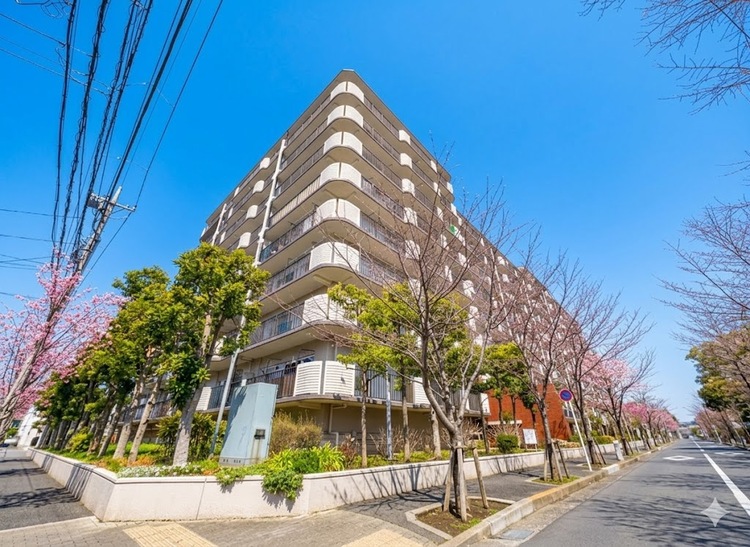 外観 現地に足をお運びいただいた際には、周辺散策などをお勧めいたします。