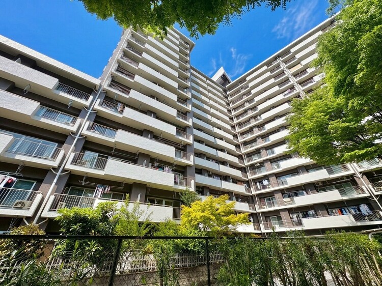 外観 現地に足をお運びいただいた際には、周辺散策などをお勧めいたします。