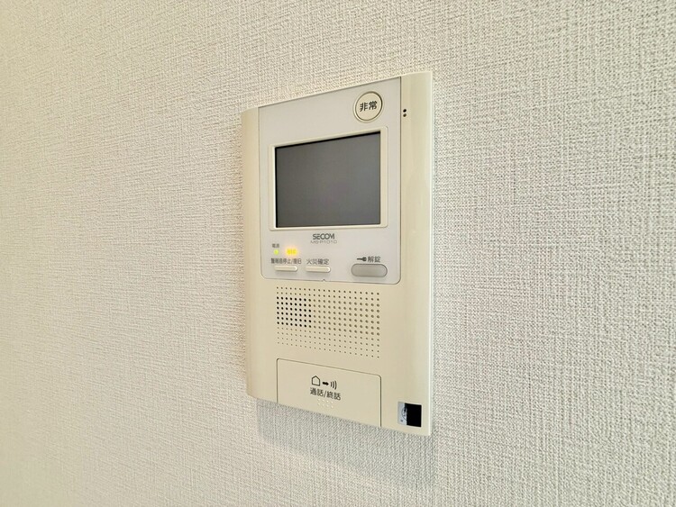 その他 誰が来てもわかる様にモニター付きインターホンを設置。