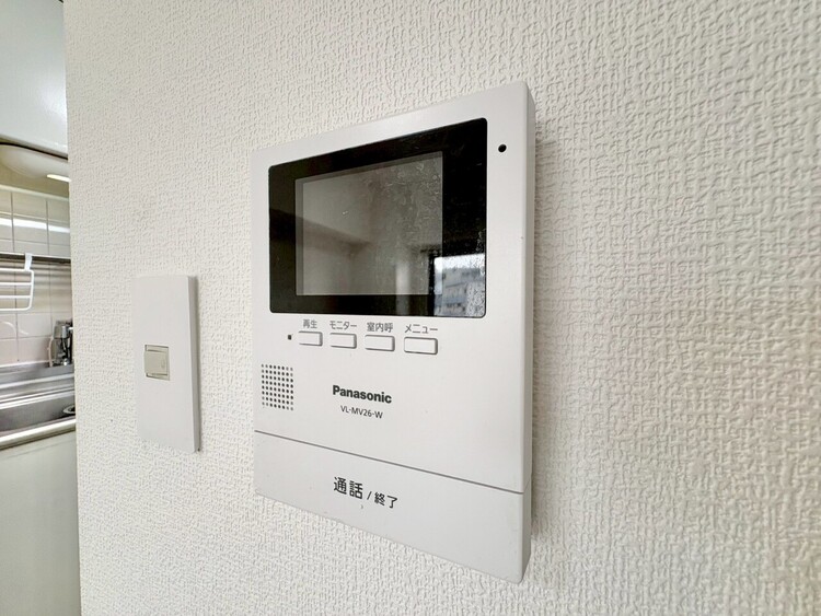 その他 誰が来てもわかる様にモニター付きインターホンを設置。