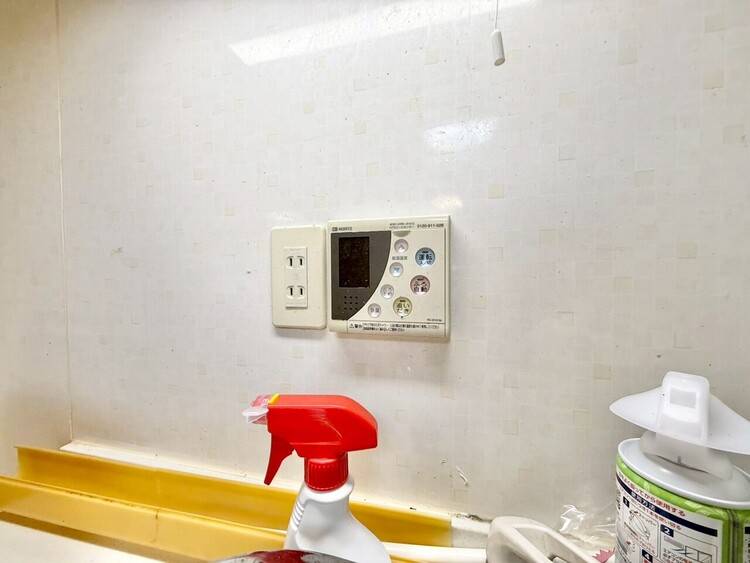 その他 見やすい画面で操作しやすい給湯パネル。