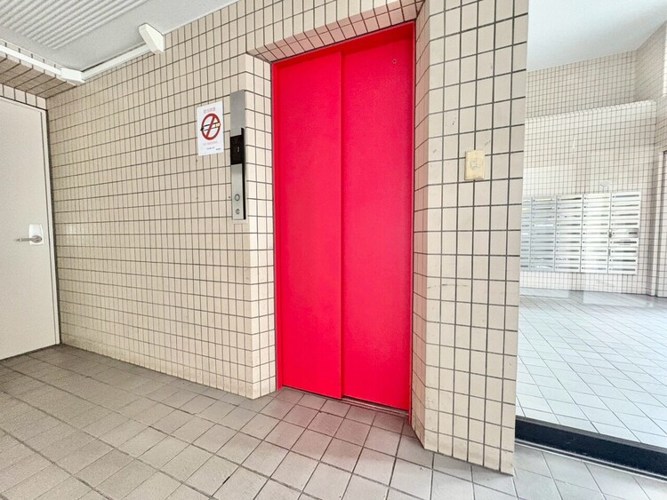 その他 エレベーター完備のため荷物が多くなっても安心。